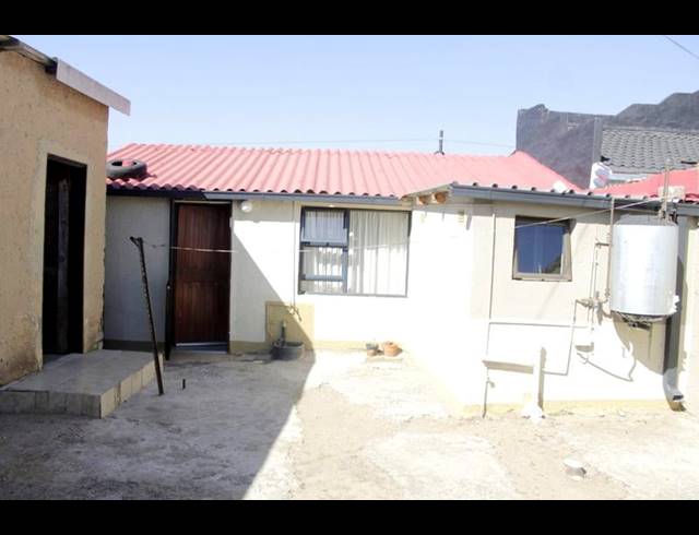 2 BEDROOM PROPERTY TO RENT IN MEADOWLANDS